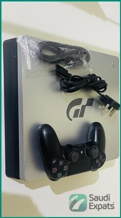 ps4-slim-1tb-gran-turismo-edition-for-sale-in-riyadh-big-0
