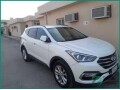 2018-hyundai-santa-fe-20-diesel-for-sale-in-riyadh-small-3