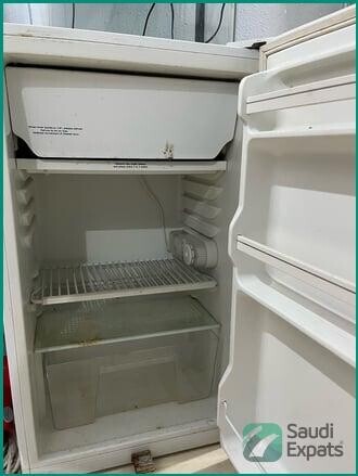 affordable-refrigerator-in-good-condition-jeddah-big-0