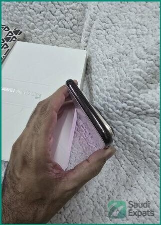 huawei-pura70-ultra-512gb-16gb-ram-for-sale-in-khobar-big-2