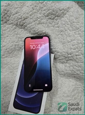 iphone-12-128gb-for-sale-or-swap-in-khobar-95-battery-health-big-1