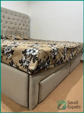 full-size-bed-with-mattress-in-riyadh-negotiable-price-big-2