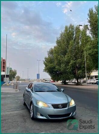 2007-lexus-is-300-for-sale-in-jeddah-full-option-big-4