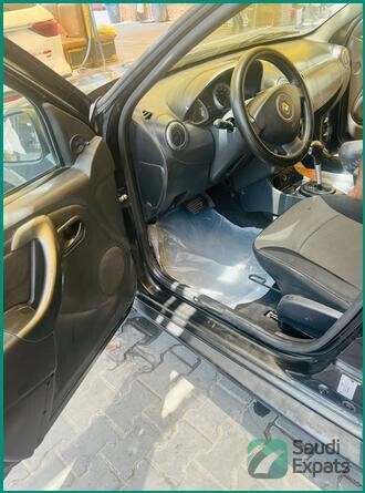 2015-renault-duster-in-good-condition-khobar-big-3