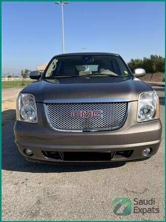 2012-gmc-yukon-for-sale-in-jubail-well-maintained-4x4-280499-km-big-4