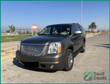 2012-gmc-yukon-for-sale-in-jubail-well-maintained-4x4-280499-km-big-2