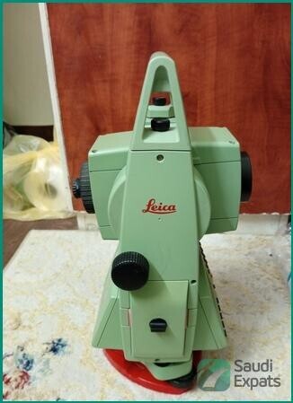 leica-total-station-tc-705-for-sale-2000-sar-big-2