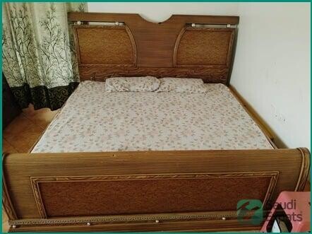 urgent-furniture-sale-king-bed-dressers-more-in-mecca-big-2