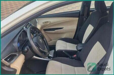 2019-toyota-yaris-hatchback-in-excellent-condition-jubail-big-4