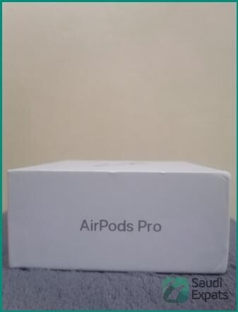 new-apple-airpods-pro-2nd-gen-with-wireless-charging-case-in-jeddah-big-2