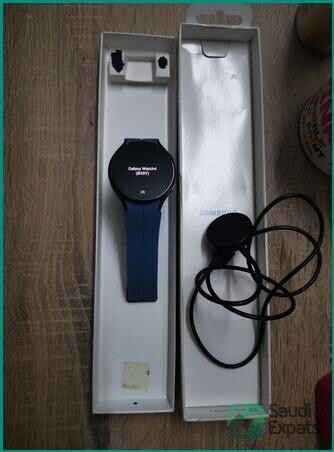 samsung-galaxy-watch-4-in-riyadh-excellent-condition-big-1