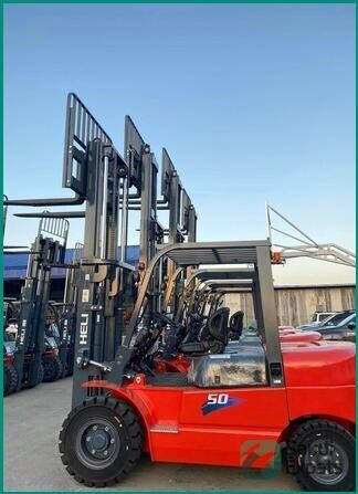 forklifts-and-mobile-cranes-for-sale-in-al-baha-big-1