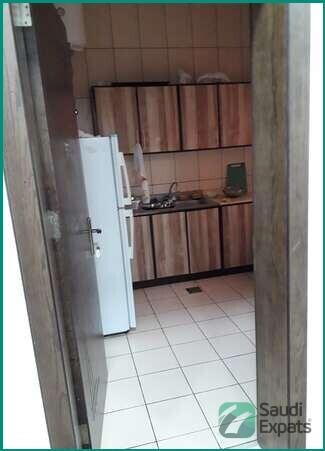 furnished-room-for-rent-in-family-flat-al-murabba-riyadh-big-2