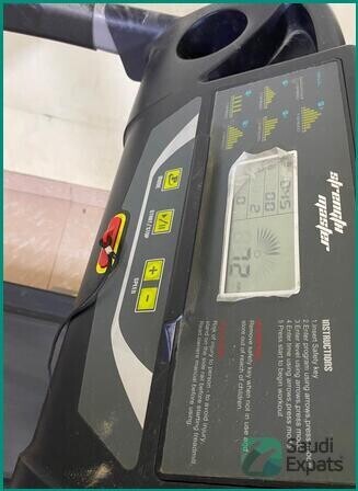 new-strength-master-mi-1100-treadmill-for-sale-in-riyadh-big-1