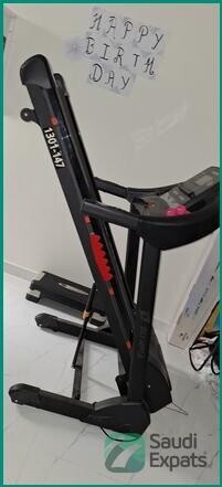 lightly-used-treadmill-for-sale-in-khobar-big-2