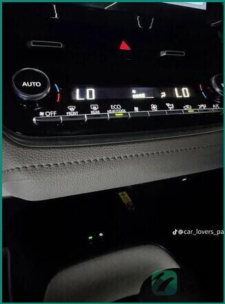 2022-toyota-corolla-hybrid-for-lease-in-jeddah-excellent-condition-big-2