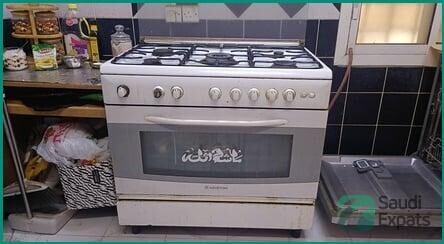 ariston-5-burner-cooking-range-in-riyadh-great-condition-big-2