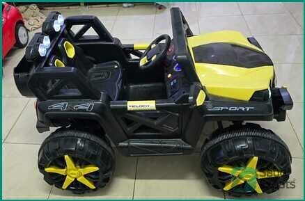 big-electric-jeep-for-kids-with-lights-music-in-dammam-big-0