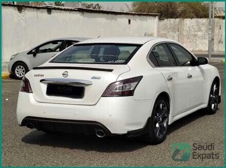 2014-nissan-maxima-full-option-in-jeddah-232000-km-big-3