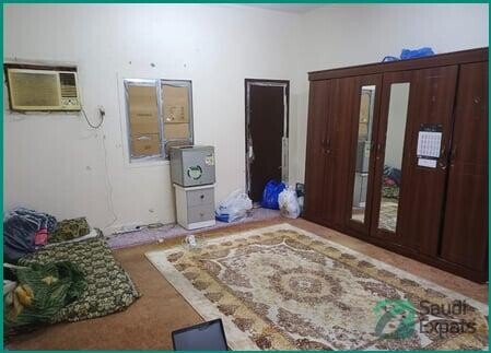 affordable-bedspace-in-furnished-apartment-for-pakistani-job-holders-khobar-big-0