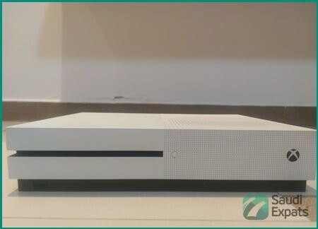 for-sale-xbox-one-s-with-games-and-controller-in-riyadh-big-0