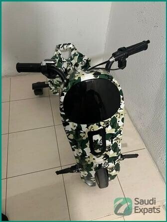 samsung-tv-console-ps-vr2-xbox-one-for-sale-in-riyadh-big-4