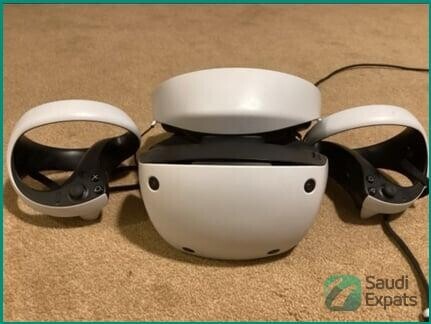 samsung-tv-console-ps-vr2-xbox-one-for-sale-in-riyadh-big-1