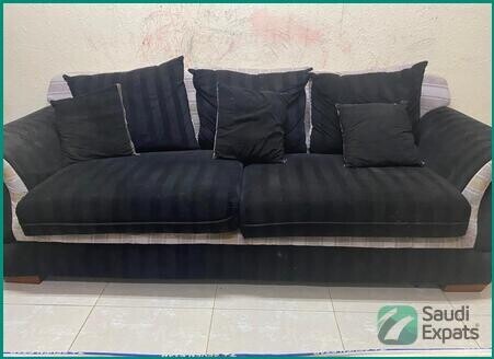 free-7-seater-sofa-set-in-jubail-big-0