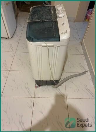 midea-washing-machine-in-jeddah-like-new-only-450-sar-big-1