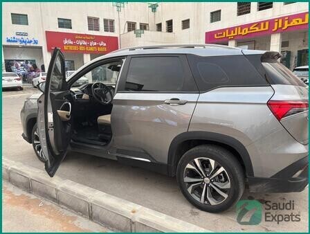 2025-chevrolet-captiva-premier-suv-for-lease-transfer-in-riyadh-big-3