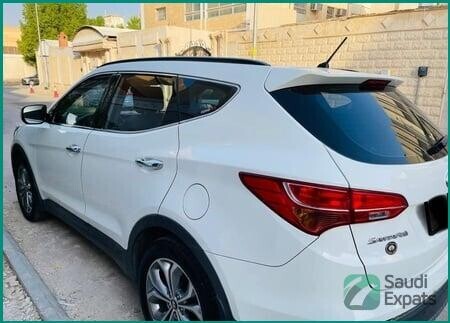 2014-hyundai-santa-fe-automatic-dammam-sar-45500-big-3
