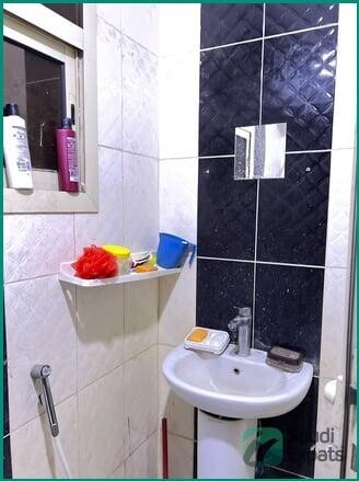 spacious-room-for-rent-with-private-washroom-in-al-murabba-riyadh-big-4