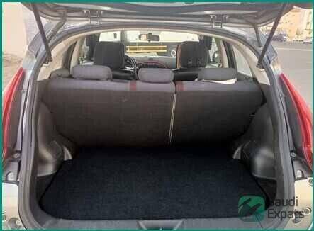 nissan-juke-2014-in-excellent-condition-yanbu-big-3