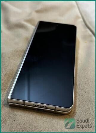 samsung-galaxy-fold-5-256gb-white-pristine-condition-in-riyadh-big-0