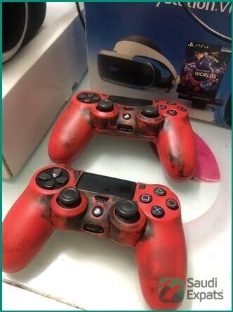 playstation-4-bundle-with-vr-controllers-and-games-in-riyadh-big-3