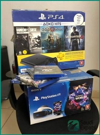 playstation-4-bundle-with-vr-controllers-and-games-in-riyadh-big-1