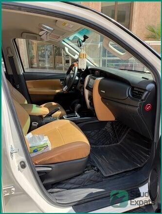 2020-toyota-fortuner-gx2-4x4-for-sale-in-jubail-big-3