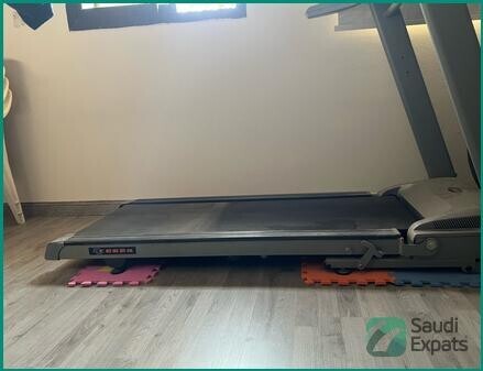 cobra-treadmill-with-incline-option-excellent-condition-in-riyadh-big-4