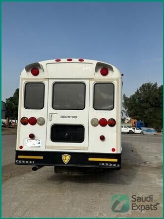 gmc-bus-2016-with-ac-and-aramco-standards-for-sale-in-jubail-big-1