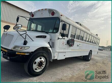 gmc-bus-2016-with-ac-and-aramco-standards-for-sale-in-jubail-big-3