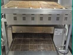 electric-and-gas-pizza-oven-like-new-condition