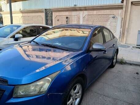 2011-chevrolet-cruze-ls-in-excellent-condition-khobar-big-2