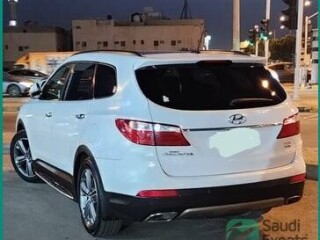 2014-hyundai-santa-fe-for-sale-in-riyadh-fully-loaded