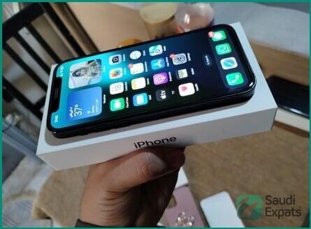 apple-iphone-12-64gb-black-combo-sale-with-accessories-big-1