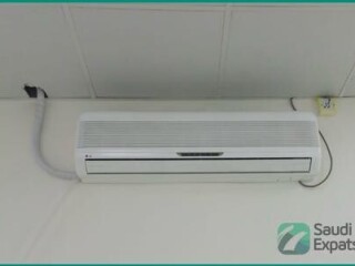 used-split-window-acs-for-sale-in-al-shemaysi-great-condition