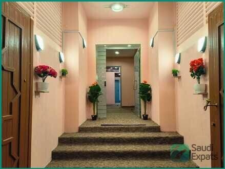 affordable-executive-bed-space-in-riyadh-near-holiday-inn-malaz-big-1