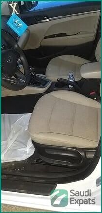 2020-hyundai-elantra-for-sale-automatic-235000-km-big-2