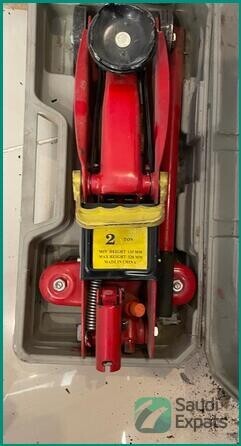 affordable-2-ton-hydraulic-floor-jack-for-sale-in-jeddah-big-2