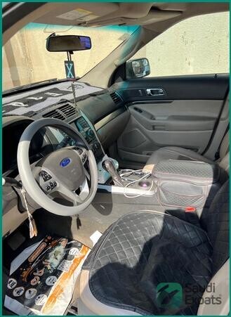 2013-ford-explorer-xlt-4wd-for-sale-in-jeddah-big-0